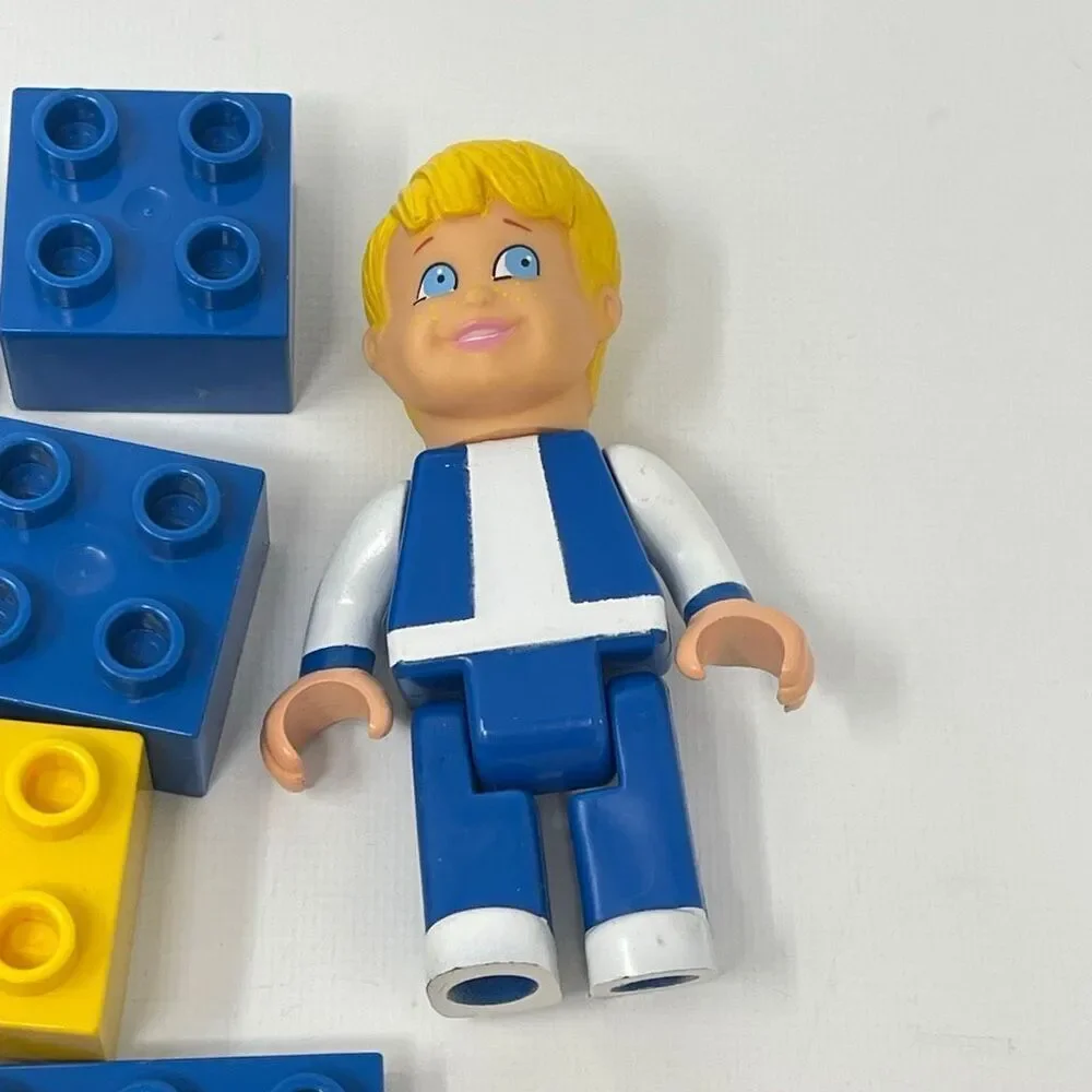 Vintage Tandem 1987 Family Figures Building Bricks Blocks Set 43 Pieces
